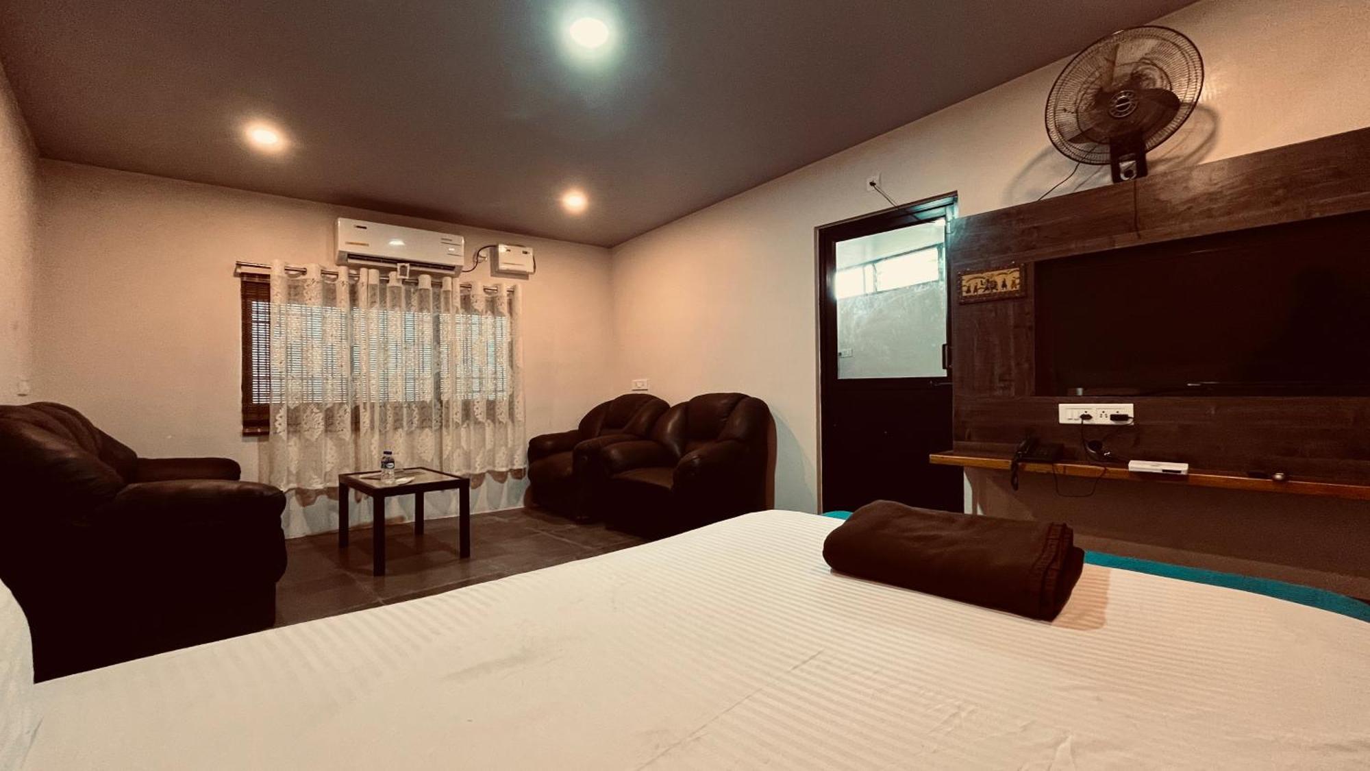 Mermaid Island Beach Resorts Puducherry Eksteriør billede