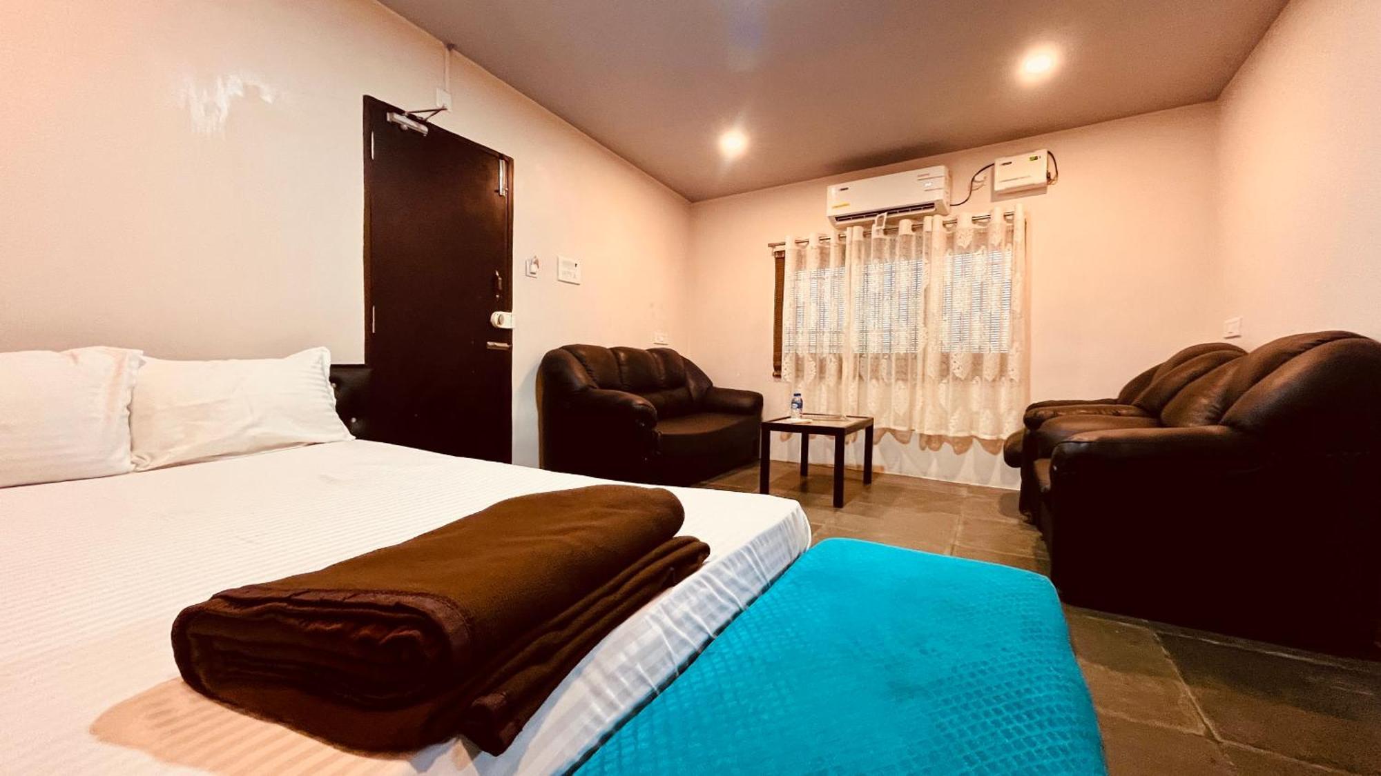 Mermaid Island Beach Resorts Puducherry Eksteriør billede